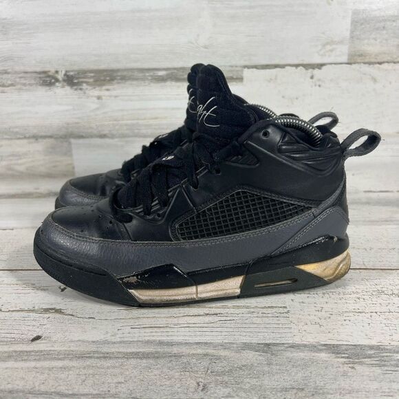 Nike Kids Jordan Flight 654262-005 Black Lace‎ Up Sneakers Size 6Y - Picture 2 of 8